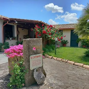 Is Camminantis Bed & Breakfast Nurallào