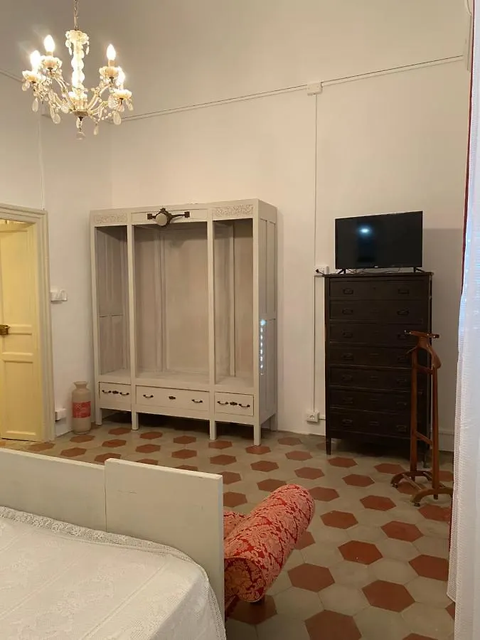 Bianca Rooms Noto
